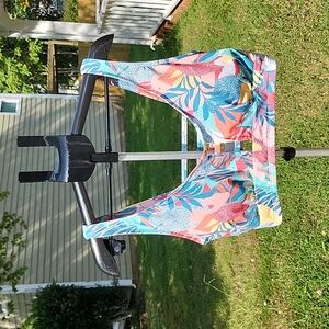 Hurley Bikini Top 2X Ladder-Back Tropical Print New with Tags